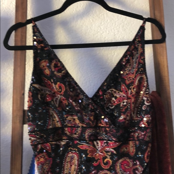 Beaded strap midi dress - Picture 3 of 7